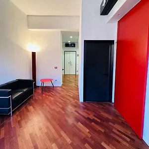 whouse-indipendenza-apartament.emilia-romagnahotels.net/